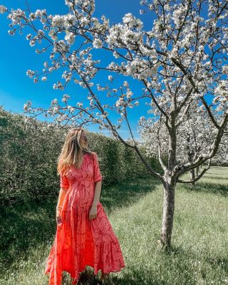 Šaty, které si zamilujete – střih TESSA! Maxi šaty TESSA jsou jedním z našich nejoblíbenějších kousků – a není divu! Mají...